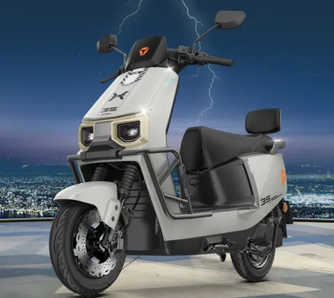 3500元档新品电摩亮相，一共3款，主打长里程，最高的续航220km！