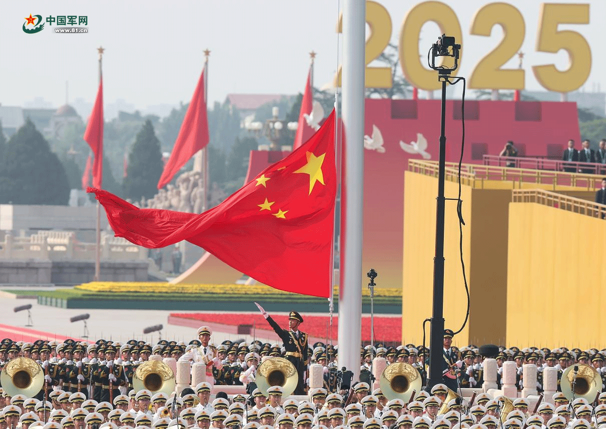 激起团结奋进的力量——读报告文学《检阅》有感